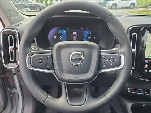 Used 2024 Volvo XC40 B5 Plus w/ Protection Package Premier AWD/4WD image 23