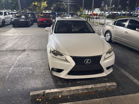 Used 2014 Lexus IS 250 image 3