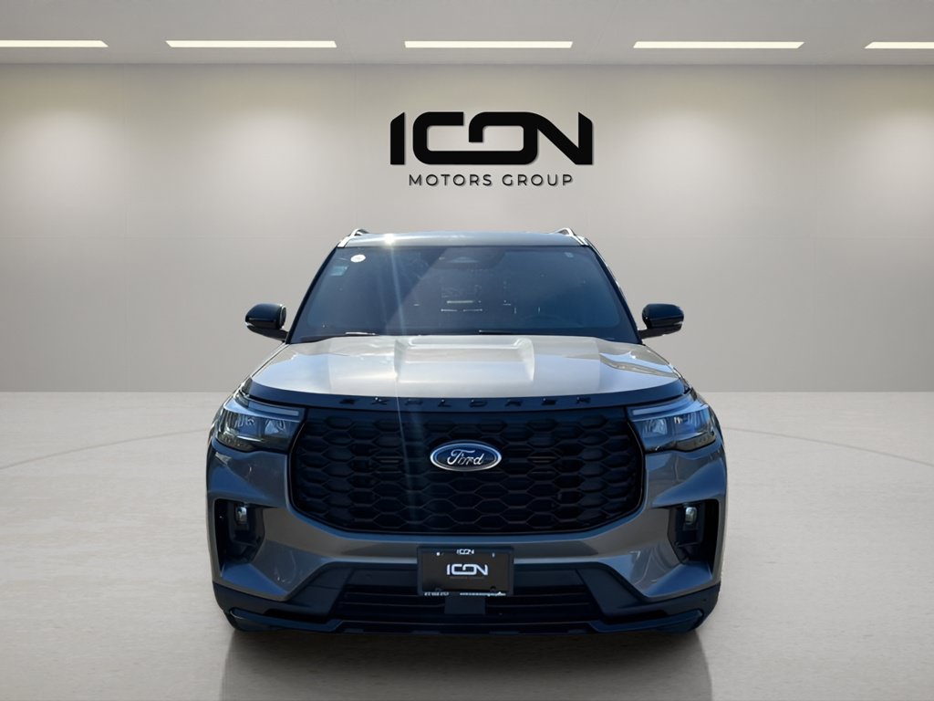 Used 2025 Ford Explorer ST-Line AWD/4WD image 8
