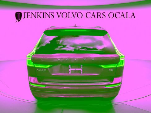 Certified 2023 Volvo XC60 B5 Core w/ Climate Package AWD/4WD image 4