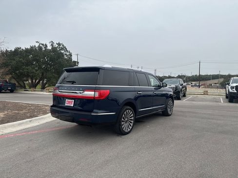 Used 2019 Lincoln Navigator L Reserve image 9