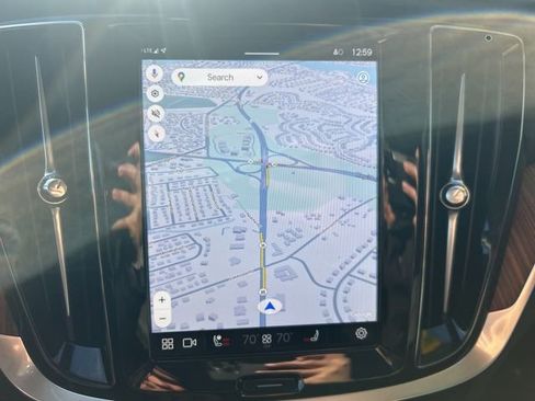 Certified 2025 Volvo V60 B5 Cross Country Plus image 22