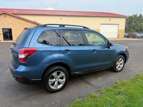 Used 2015 Subaru Forester 2.5i Premium w/ All-Weather Package AWD/4WD image 4