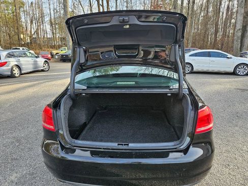 Used 2013 Volkswagen Passat 2.5 SE image 28