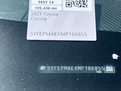 Used 2021 Toyota Corolla LE FWD image 23