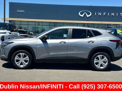 Used 2024 Chevrolet Trax LS w/ Driver Confidence Package FWD image 7