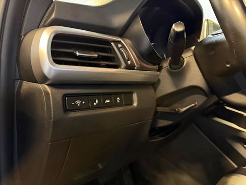 Used 2020 Kia Telluride LX AWD/4WD image 11