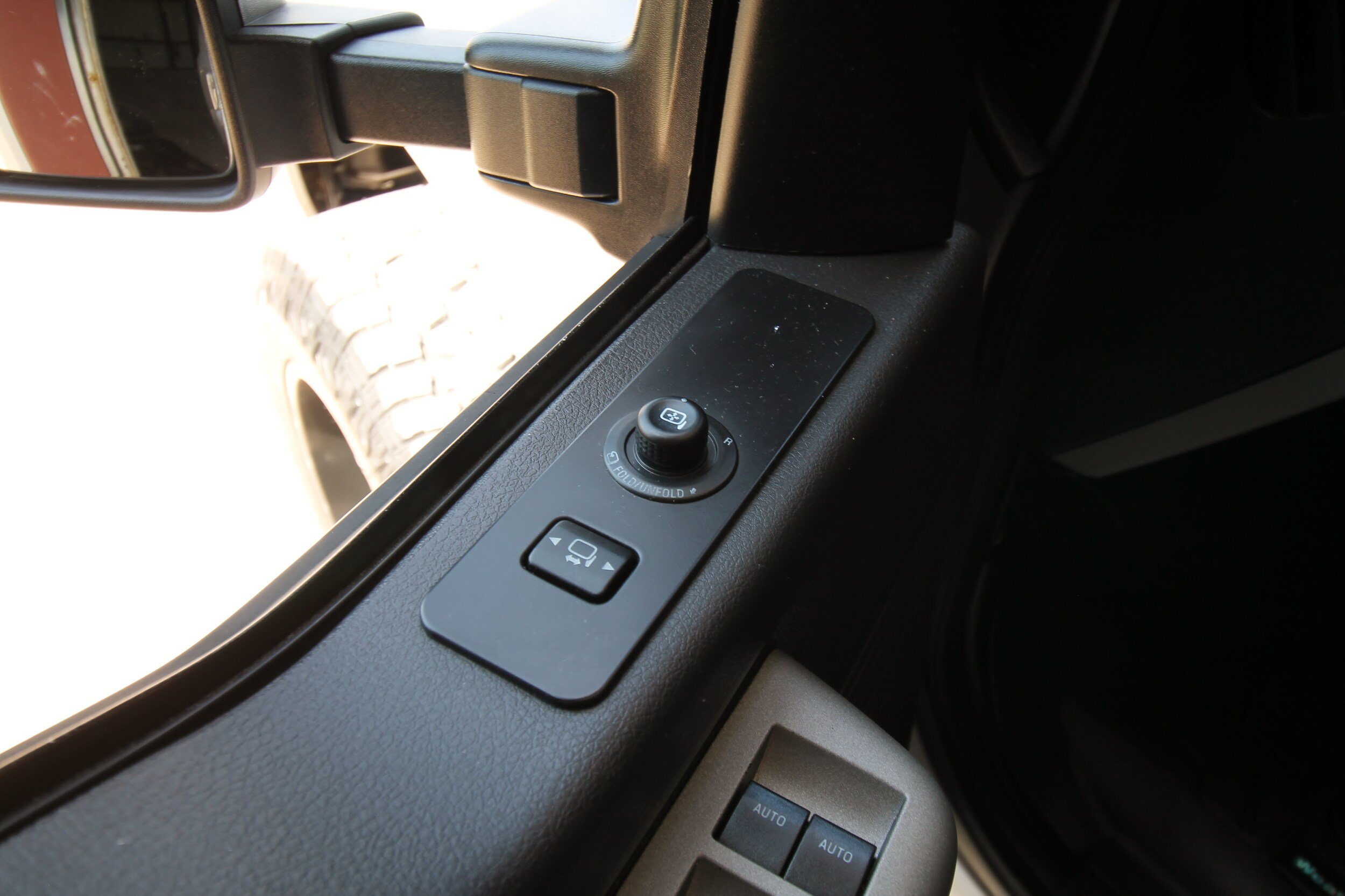 Used 2015 Ford F250 Lariat AWD/4WD image 21