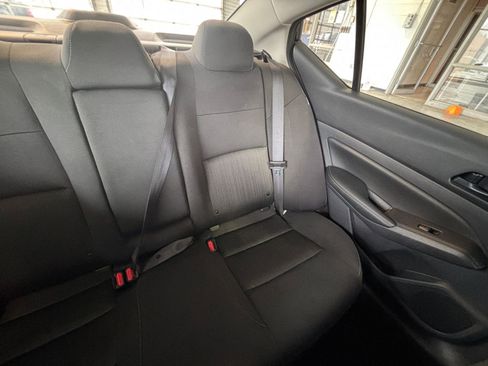 Used 2025 Nissan Altima 2.5 SV image 38