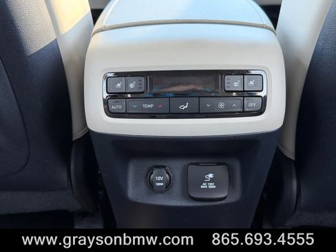 Used 2022 Hyundai Palisade Limited AWD/4WD image 19