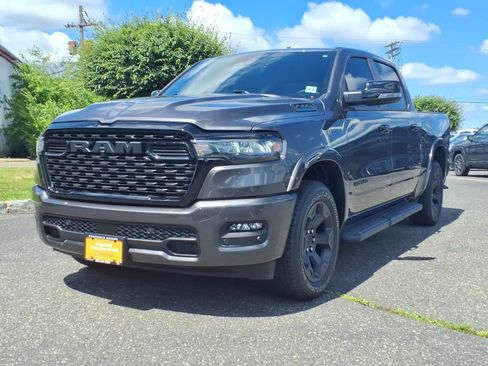 Used 2025 RAM 1500 Big Horn AWD/4WD image 3