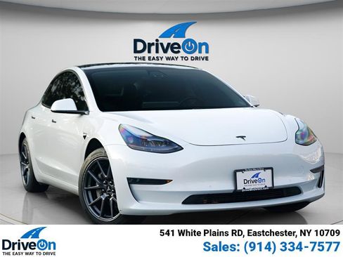 Used 2021 Tesla Model 3 Standard Range Plus image 12