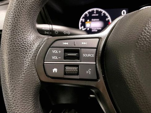 Used 2025 Honda CR-V LX image 18