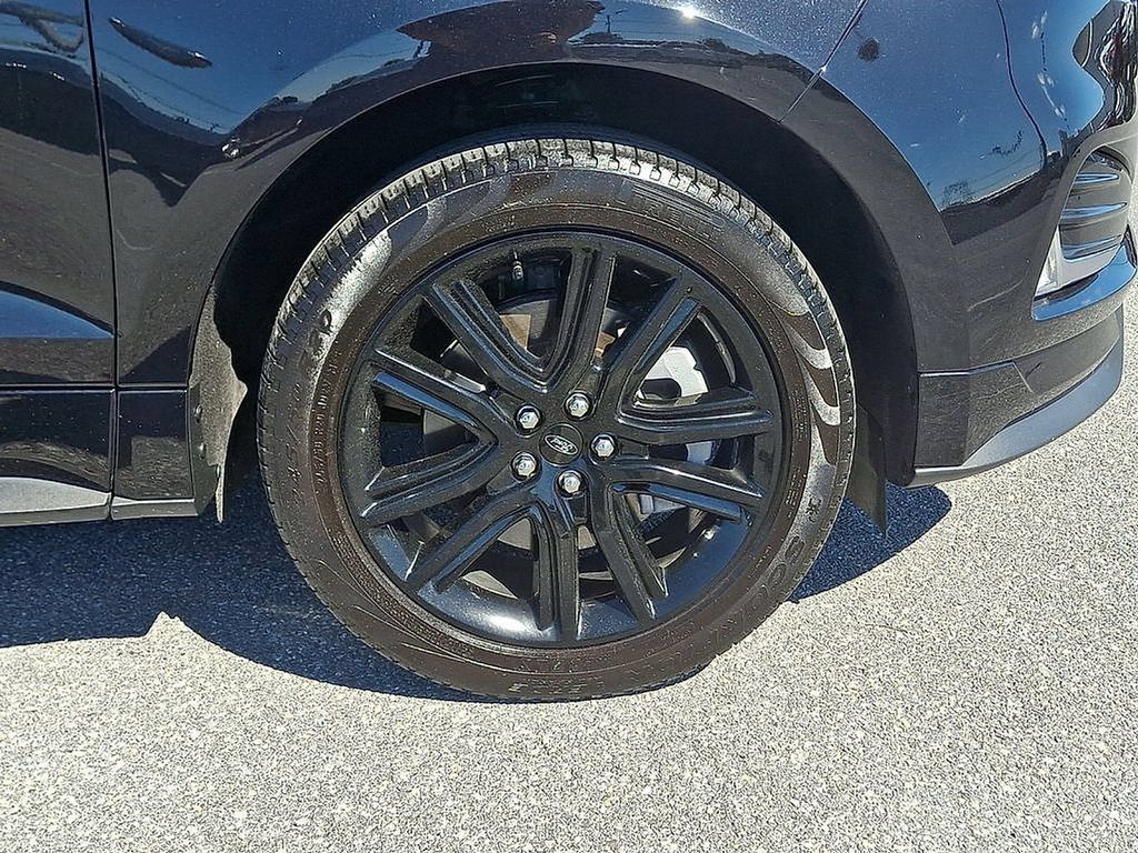 Certified 2024 Ford Edge ST-Line AWD/4WD image 8