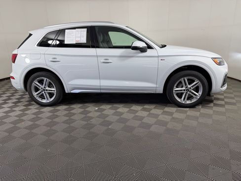 Certified 2023 Audi Q5 e Premium Plus w/ Premium Plus Package AWD/4WD image 8