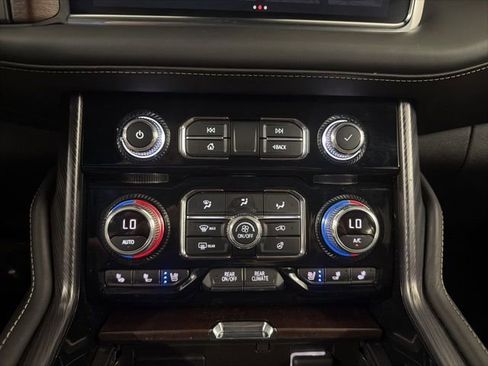 Used 2023 GMC Yukon XL Denali Ultimate image 37