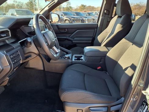 Certified 2025 Toyota 4Runner SR5 image 17