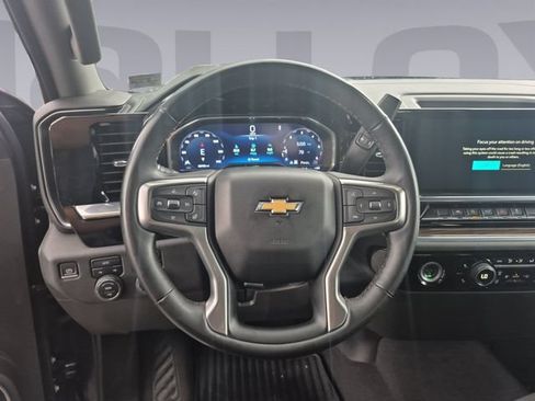 Used 2023 Chevrolet Silverado 1500 LT AWD/4WD image 13