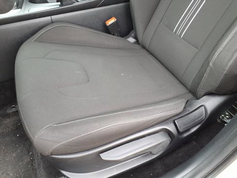 Used 2024 Hyundai Elantra SEL image 15