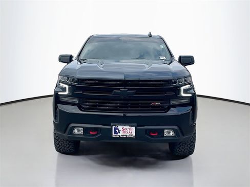 Used 2021 Chevrolet Silverado 1500 LT Trail Boss w/ LPO, Dark Essentials Package image 2