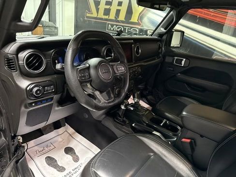 Used 2021 Jeep Wrangler Unlimited Sahara w/ Cold Weather Group image 6