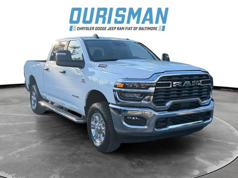 Used 2025 RAM 2500 Big Horn AWD/4WD image 1