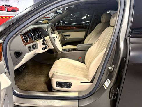 Used 2015 Bentley Flying Spur V8 image 30