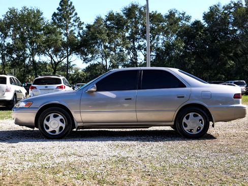 Used 1997 Toyota Camry CE image 3
