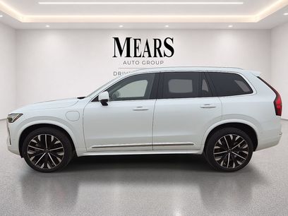 New 2026 Volvo XC90 T8 Ultra