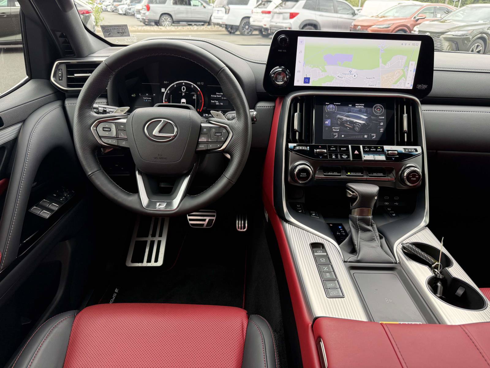 Used 2025 Lexus LX 600 F Sport w/ Accessory Package (Z1) AWD/4WD image 8