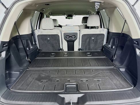 Used 2023 Honda Pilot LX image 38