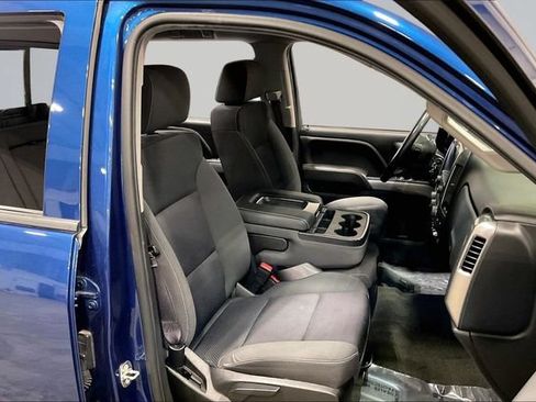Used 2017 Chevrolet Silverado 1500 LT w/ All Star Edition AWD/4WD image 7