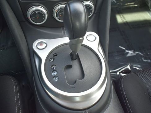 Used 2016 Nissan 370Z Roadster RWD image 28
