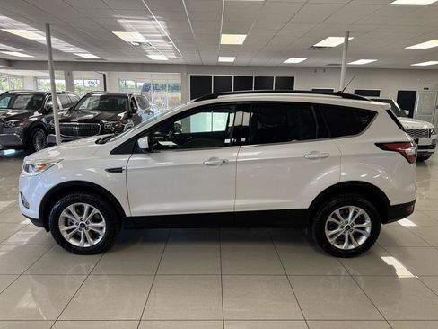 Used 2018 Ford Escape SEL AWD/4WD image 3