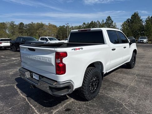 Used 2024 Chevrolet Silverado 1500 W/T w/ WT Value Package AWD/4WD image 22
