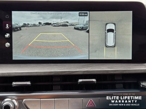 Certified 2025 Kia Telluride SX Prestige X-Line AWD/4WD image 16