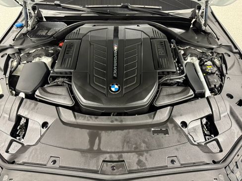 Used 2022 BMW M760i xDrive w/ Luxury Rear Seating Package AWD/4WD image 87