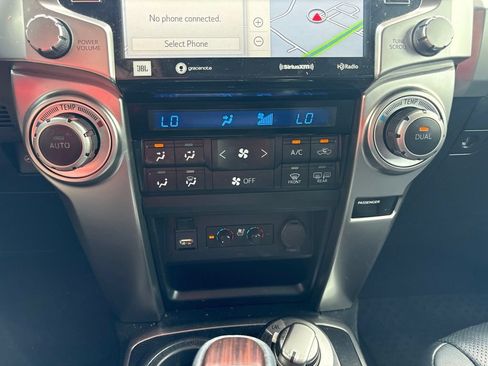 Used 2024 Toyota 4Runner Limited AWD/4WD image 15