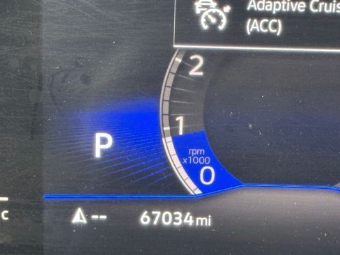Used 2022 Volkswagen Tiguan SE AWD/4WD image 10