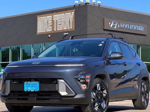 Certified 2025 Hyundai Kona SEL FWD image 1