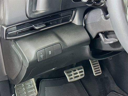 Certified 2025 Hyundai Elantra Sport image 10