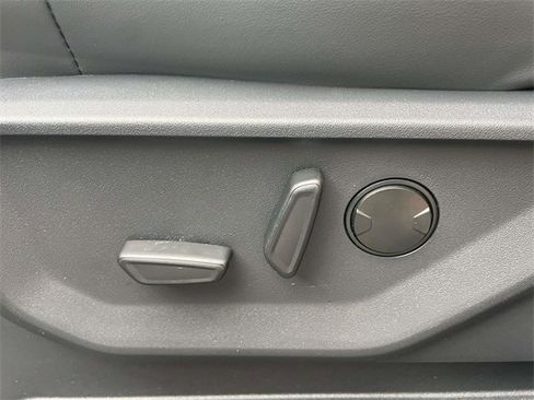 New 2025 Ford Expedition Max Active image 13