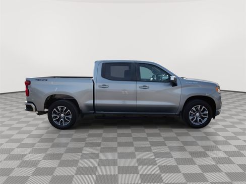 Used 2023 Chevrolet Silverado 1500 LT AWD/4WD image 4