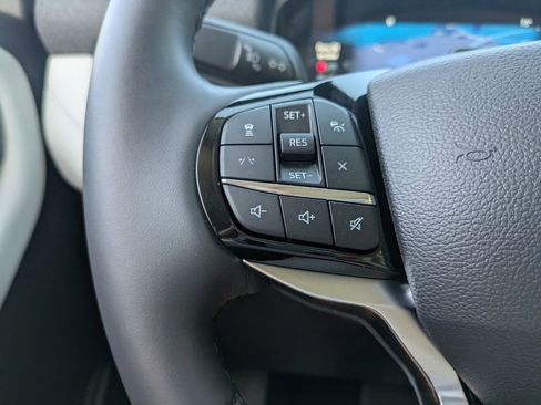 New 2026 Ford Explorer Platinum image 33