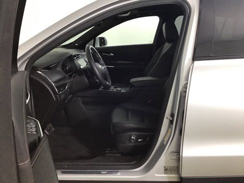 Used 2020 Cadillac XT4 Sport w/ Driver Awareness Package image 9
