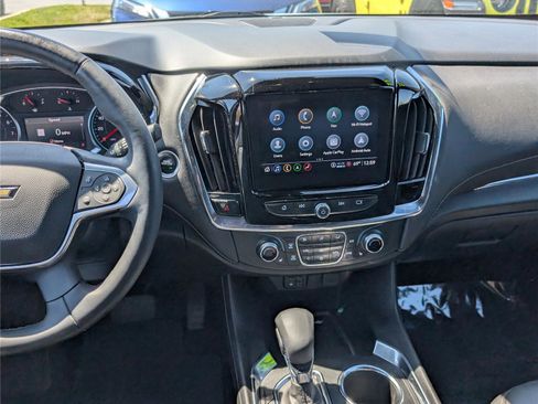Used 2023 Chevrolet Traverse LT w/ LT Premium Package image 19