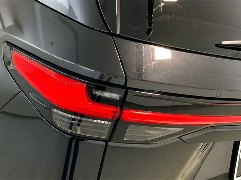 Used 2025 Lexus TX 550h AWD Plug-In Hybrid image 28