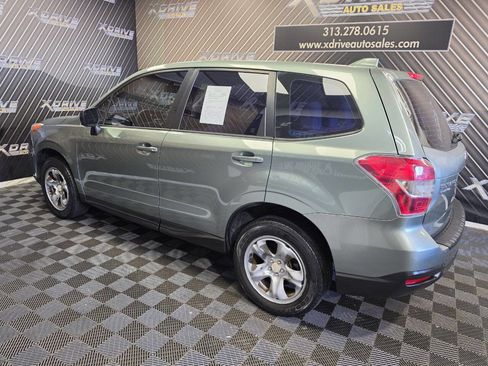 Used 2016 Subaru Forester 2.5i AWD/4WD image 9