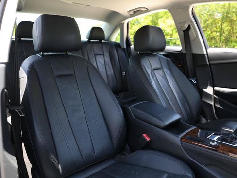 Used 2019 Audi A4 2.0T Premium Plus AWD/4WD image 16