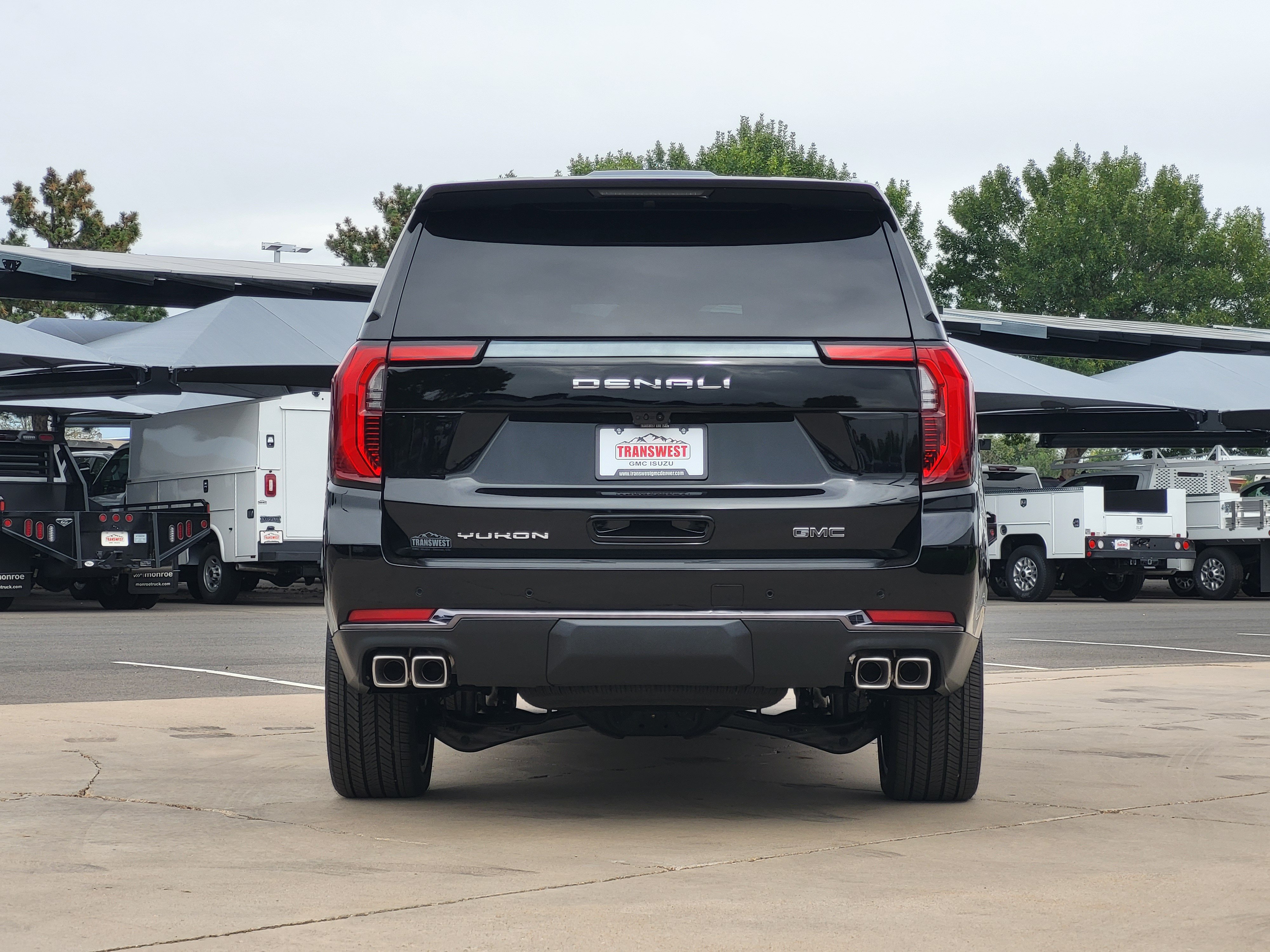 New 2026 GMC Yukon XL Denali Ultimate w/ LPO, Illumination Package AWD/4WD image 6